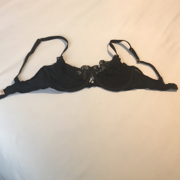 Victoria’s Secret Very Sexy black lace and soft toile underwire bra - Picture 4 of 9